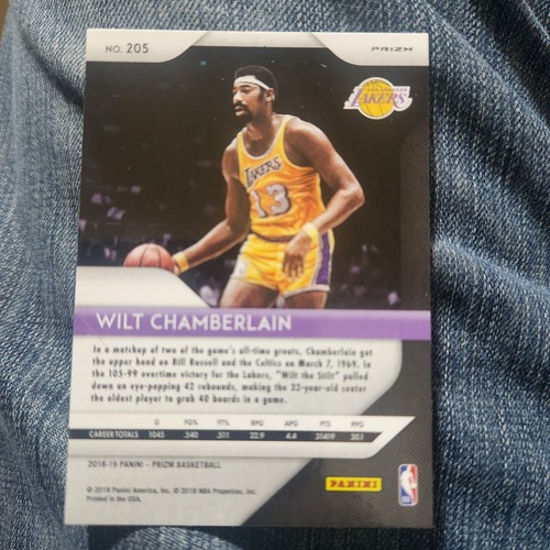 Wilt Chamberlain 2018-19 Panini Prizms Red White and Blue #205 NM/MT - Picture 2 of 2