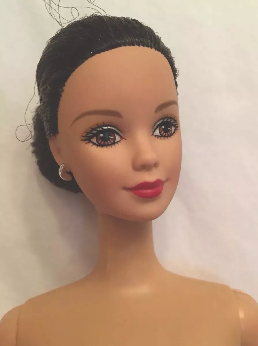 BARBIE GENUINA Hispana con CABELLO Marr n Brazos Doblados y Boca Cerrada SIN CAJA