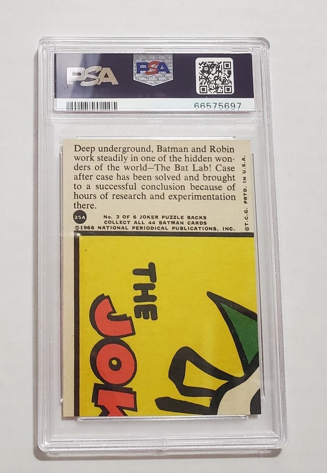 1966 Topps Batman #25A High Grade PSA 8 casi nuevo In the Bat Lab Low Pop (33) de colección Foto 2 de 2
