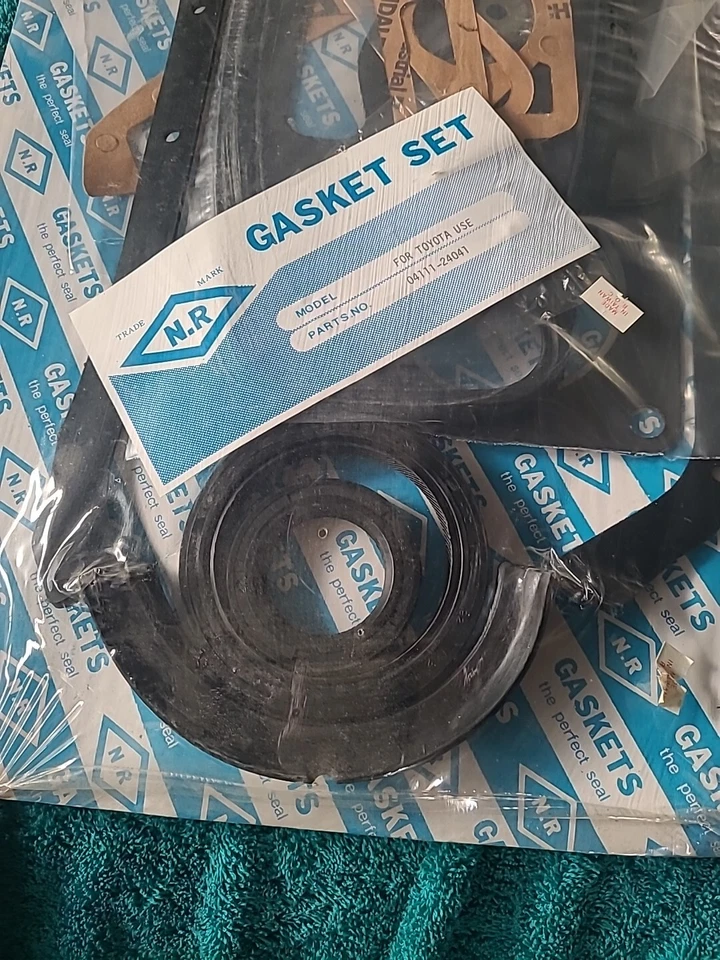 Полный комплект прокладок двигателя для Toyota COROLLA 3KC 1,2 л 1974 - 1977 - Изображение 4 из 4