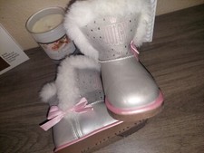 Juicy COUTURE Toddler Boots Size 8