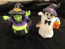 WITCH  GHOST SET -LIGHT UP MOTION ACTIVATED TALKING HALLOWEEN SCREAMERS