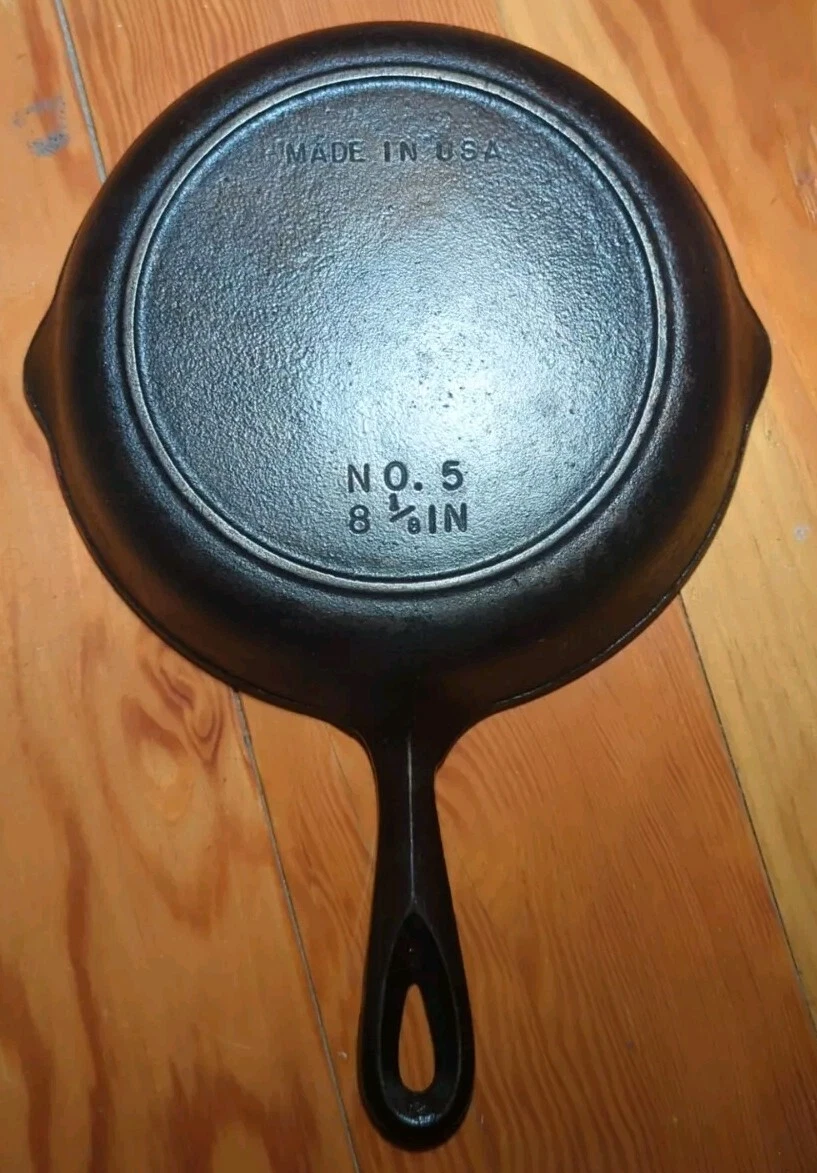 Vintage BSR Cast Iron Skillet No. 5 8 1/8" Early Century Series, Sits Flat