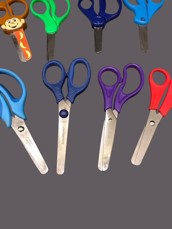 Lot of 8- Children's Scissors-Fiskars, Westbend, Crayola, more - Image 2 of 3