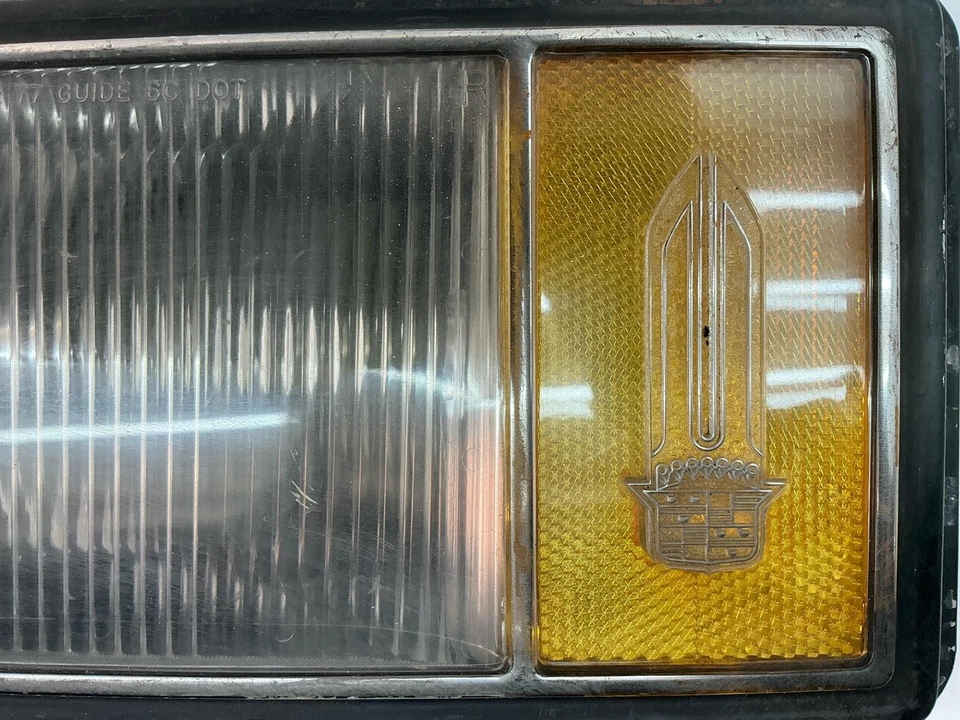 Headlamp Assembly CADILLAC FLEETWOOD Right 77 - Image 4 of 4