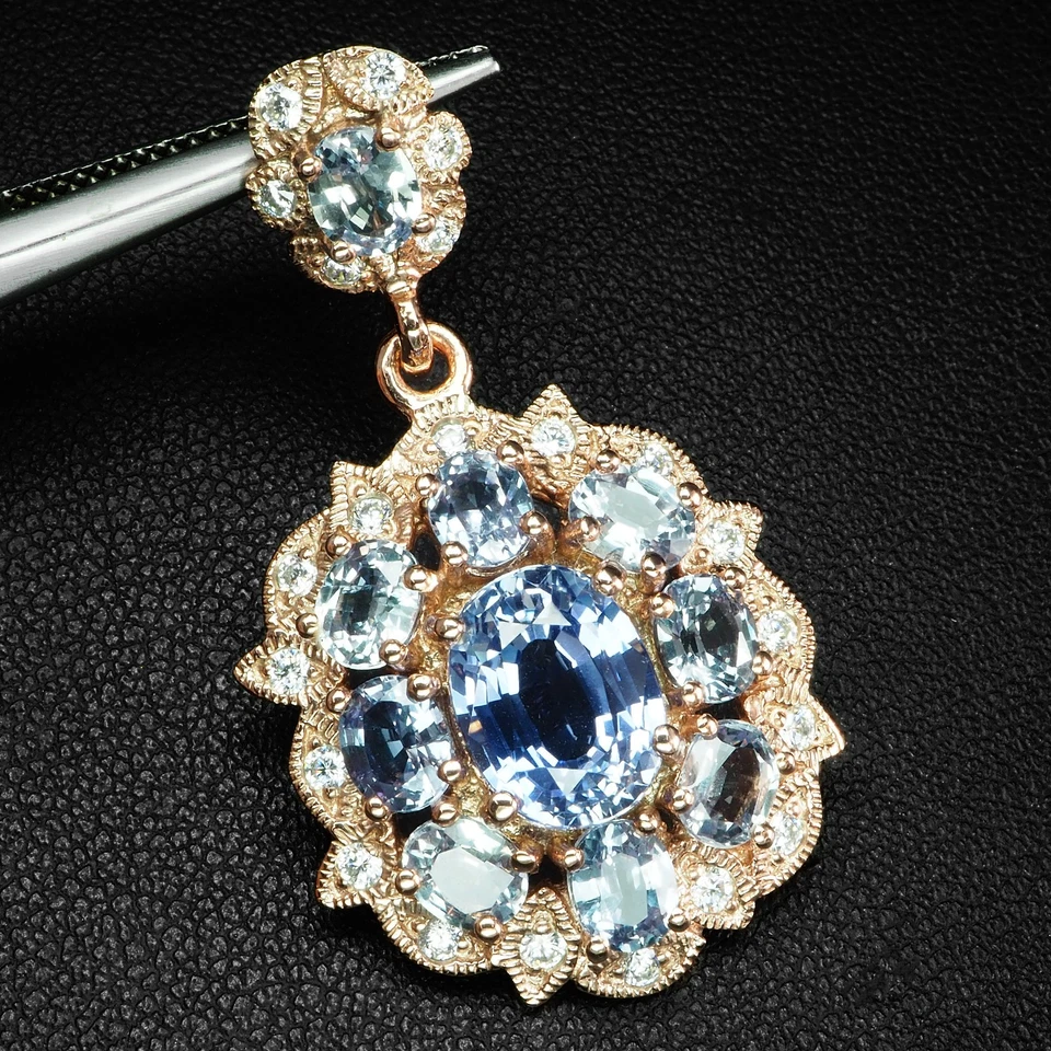 ELYSIAN CORNFLOWER 蓝色蓝宝石 9.20 克拉 925 纯银玫瑰金吊坠 — 第 2/4 张图片