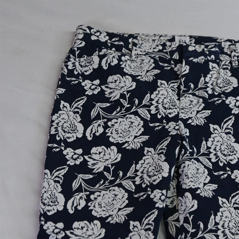 Pantalones de vestir elásticos al tobillo ajustados firma floral azul marino Gap 10 Foto 2 de 4