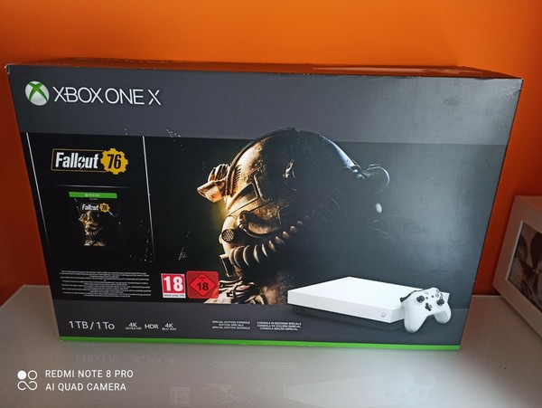 XBOX ONE X BLANCA EDICIÓN LIMITADA FALLOUT 76 1TB - PERFECTO ESTADO PAL ESPAÑA