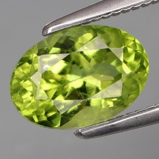 1,49Ct. Colore incantevole! Peridoto verde naturale brillante scintillante Pakistan