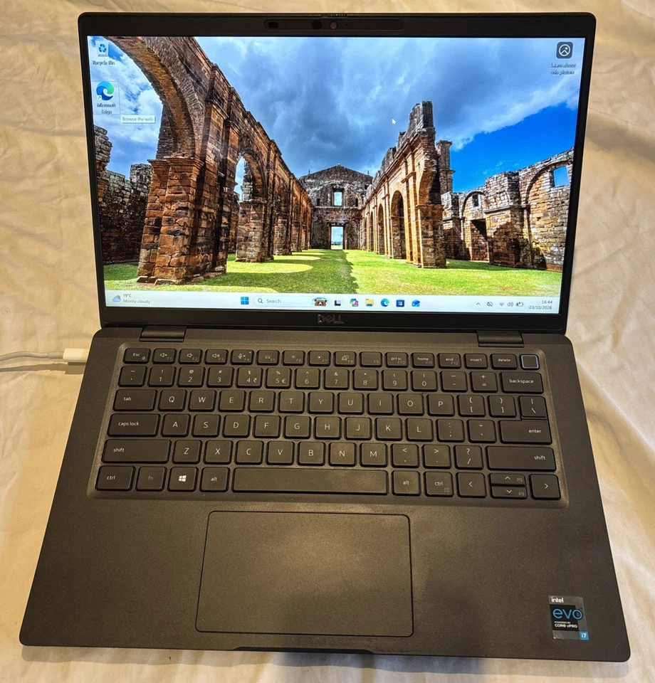 Dell Latitude 7420 · i7-1185G7 · 32GB · 1TB, photo 1 of 5