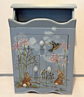 Gabinete de fregadero seco miniatura para casa de muñecas 1988 de Karen Markland Bunnies Bird
