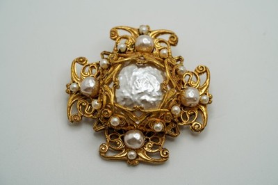 Vintage Miriam Haskell Faux Pearl Gold Tone Large Brooch 4.7cm JB45
