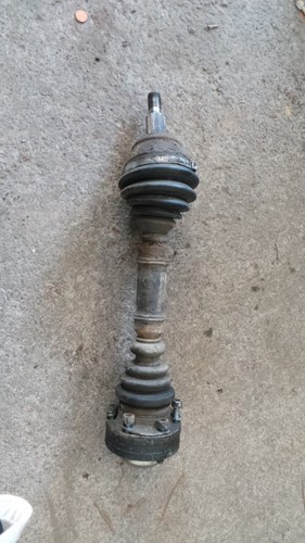 VWB1* VW Golf Bora TDI Variant BJ00 Antriebswelle Links