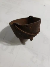 Vtg Antique 3 Three Legged Cast Iron Bean Pot Kettle Cauldron Small Miniature 