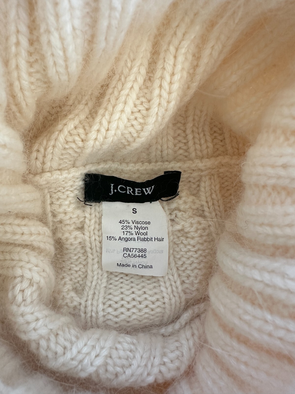 J. Crew wool/angora blend women sweater cable knit white size S turtle neck 