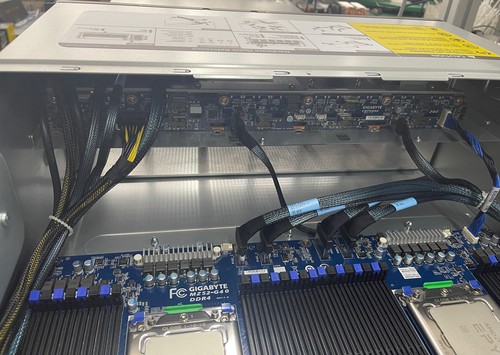 GIGABYTE G482-Z52 4U Rack AI Training Server Support EPYC 7002/7003 CPU 8XGPU - Bild 7 von 8