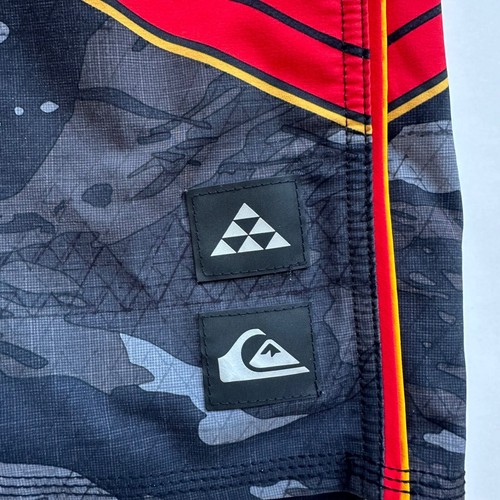 Quiksilver Surf Silk Highline Hawaii Board Shorts Size Boy's 25/10-Preloved Ex C - Picture 2 of 8