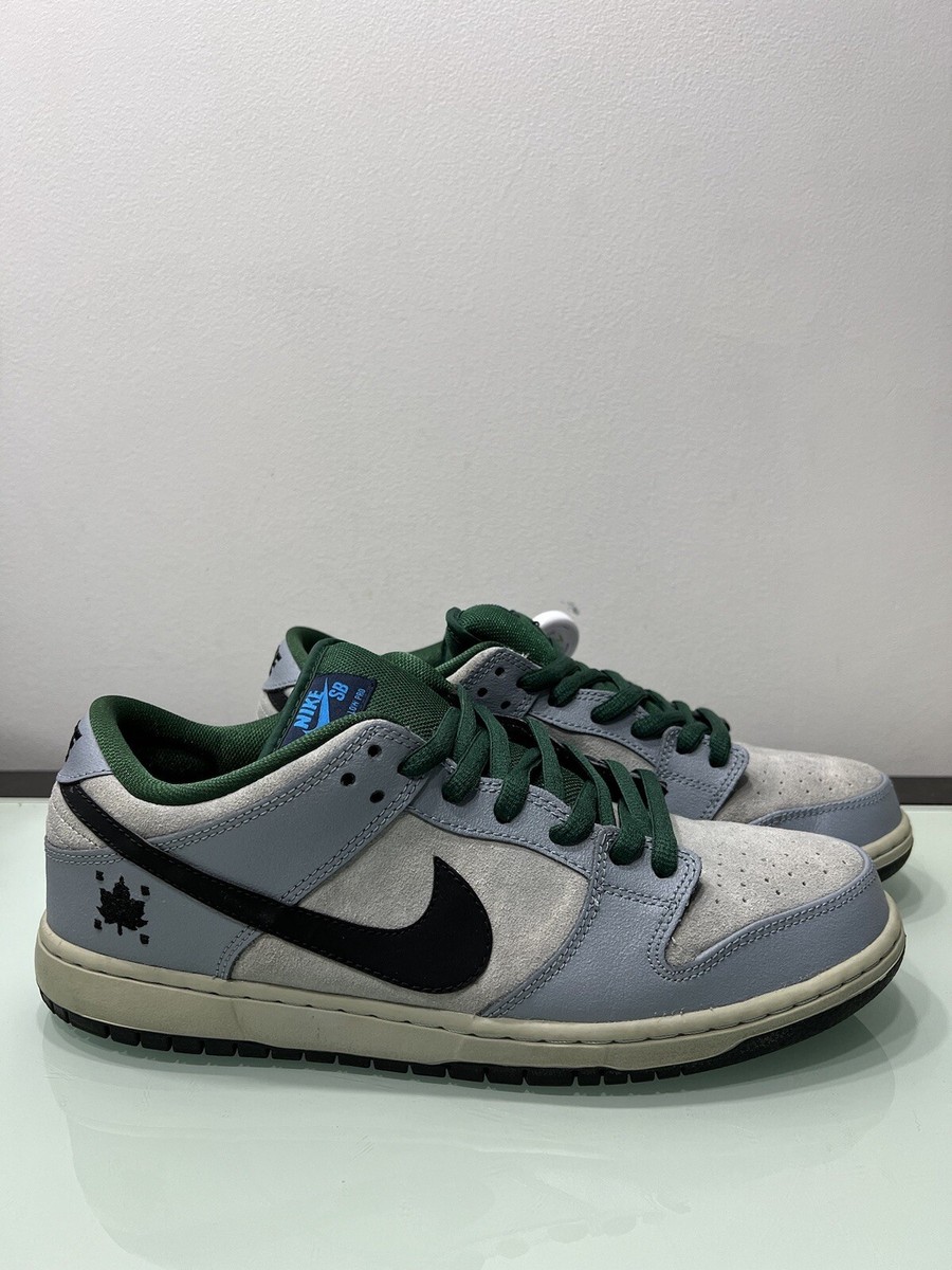 Size 11.5 Sb dunk low premium Maple leaf, Central Park Size 11.5 Sb dunk low premium Maple leaf, Central Park