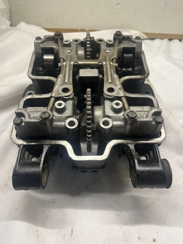 1985 Honda VF700 Cylinder Head - Picture 8 of 23