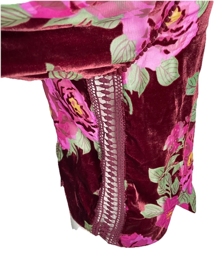 Top Rahi Cali Burnout Terciopelo Floral Boho Gitano Mangas Acampanadas Pequeño Foto 4 de 4