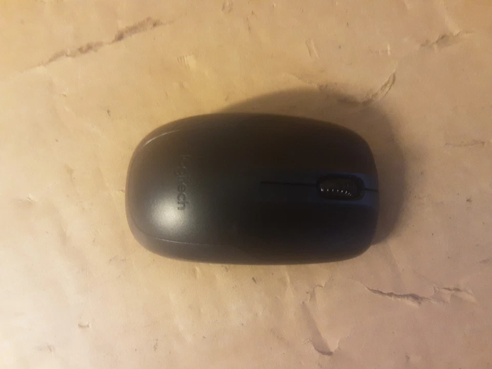 Logitech M150 2.4GHz USB Wireless Optical Scroll Mouse, MISSING USB ADAPTOR - Image 2 of 4