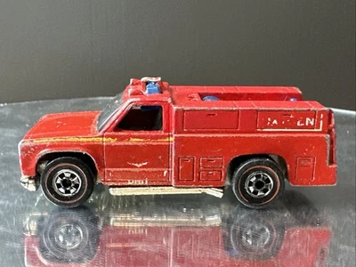 VINTAGE 1974 MATTEL HOT WHEELS REDLINE EMERGENCY UNIT SQUAD RED TRUCK #50 - Image 1 of 4