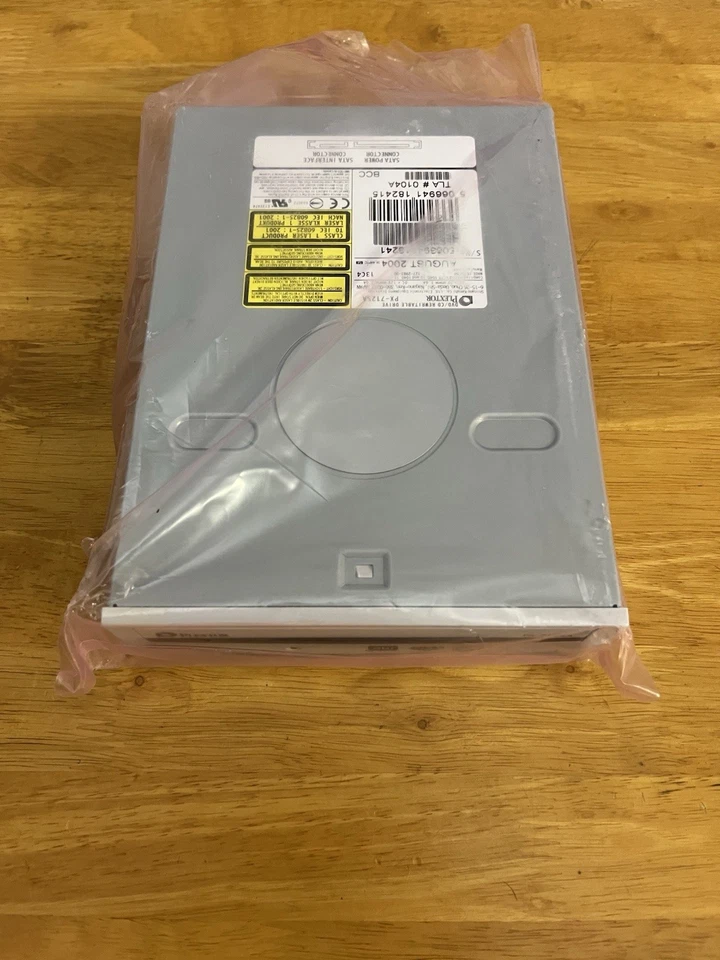 BEIGE Plextor PX-712SA CD DVD CDROM Rewritable Internal SATA Desktop Drive - Image 4 of 4