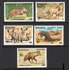 M23227 Botswana 1977 SG394/398 Animals. UMM, Cat £35