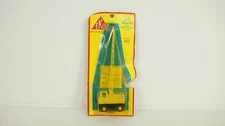 EKO HO Scale Nelson Tuncova Plastic Crane Figure Item 106-L NEW B21
