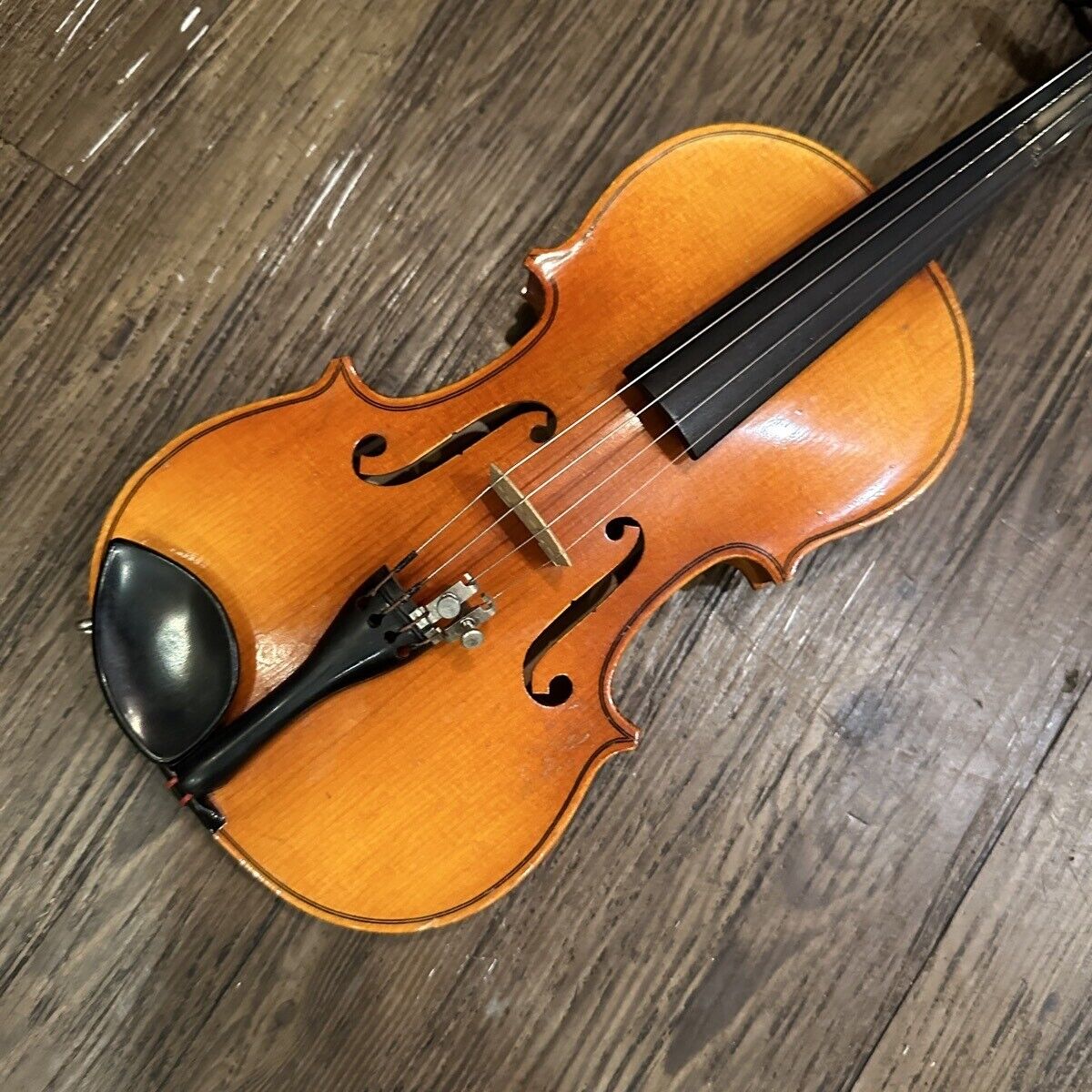 Violin Suzuki No.220 1984 1/8 Nagoya Japan and Hard Case Violin Suzuki No.220 1984 1/8 Nagoya Japan and Hard Case