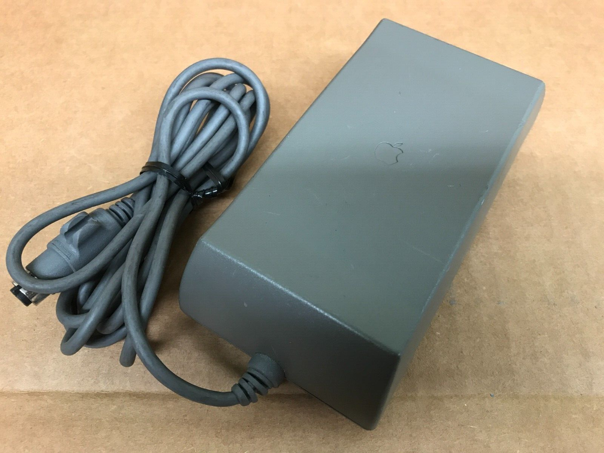Genuine Apple PowerBook 520 540 550 500 AC Adapter Charger
