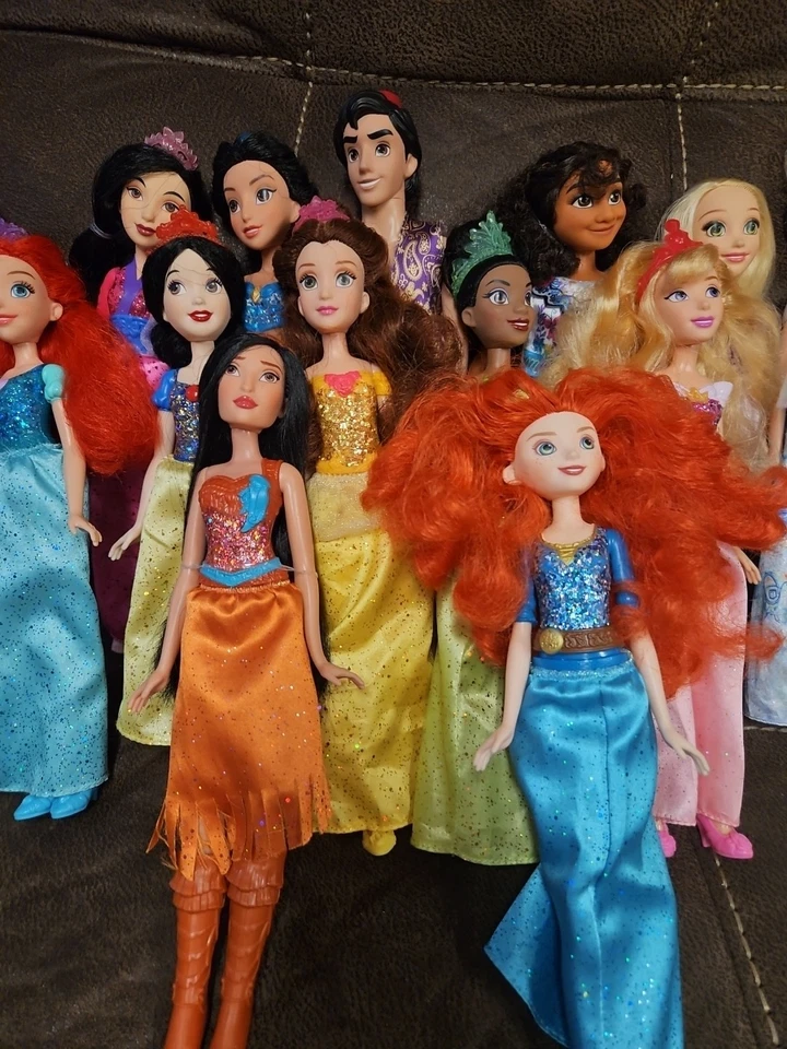 Muñecas Disney Princess Royal Collection 14 Royal Shimmer y Disney Dolls 11" Foto 3 de 4