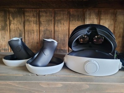 Sony PlayStation VR2 Horizon Call of The Mountain Bundle (PSVR2)