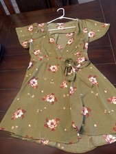 Beautiful Blashe Green Floral Wrap dress, flutter sleeves, size S