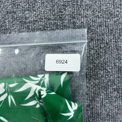Vintage Hilo Hattie Mens Hawaiian Shirt Small Green White 70s Bamboo Camp Disco - Picture 12 of 12