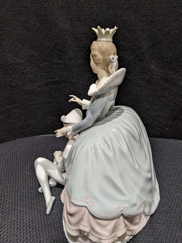 Rare VINTAGE Lladro 4883 Lady and Young Harlequin Figurine Issued 1974 Retired - Picture 3 of 12