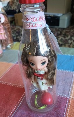 Yummi Land Soda Pop Girl Doll Chelsea Cherry Lynn Purse & Bottle Rare Very Nice