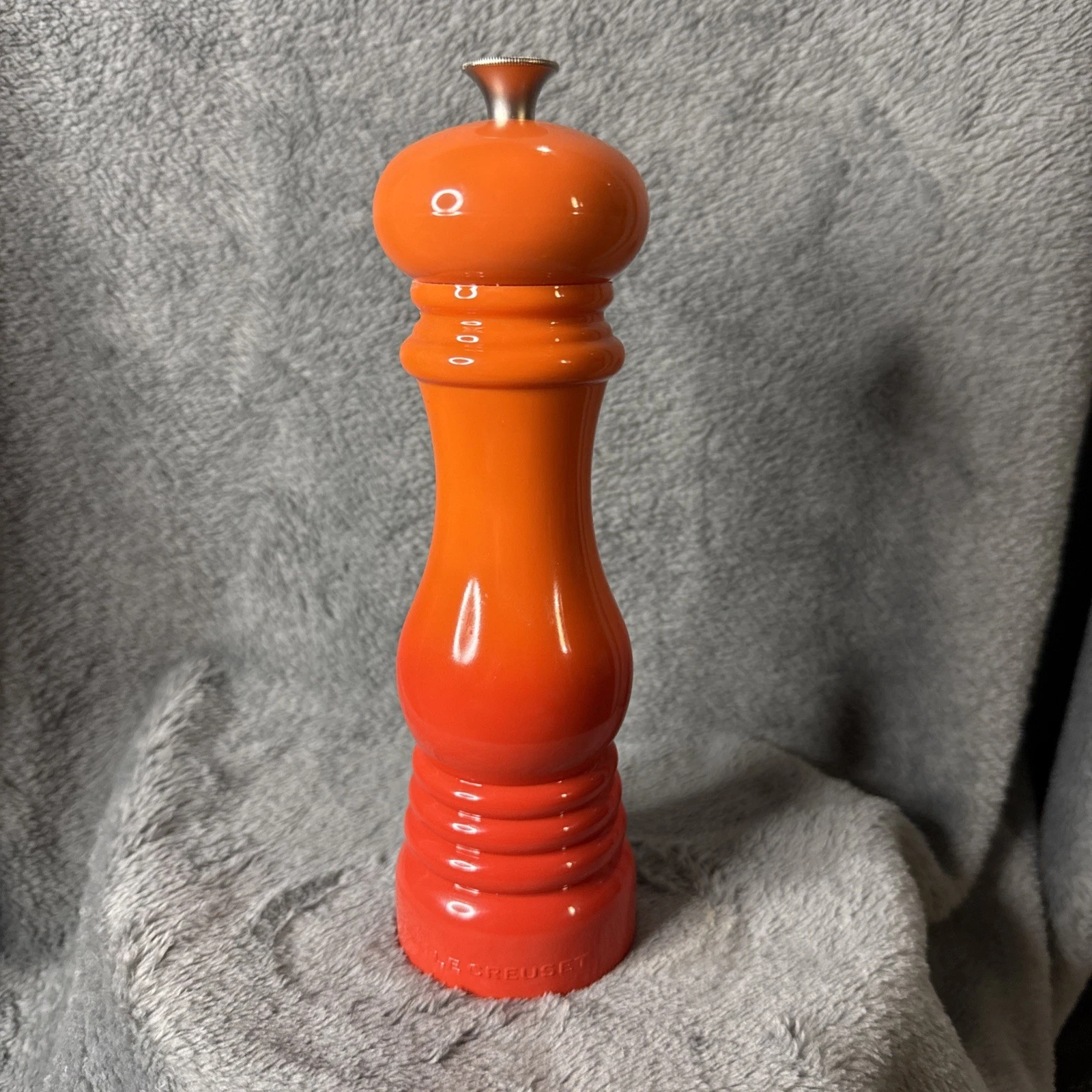Le Creuset Salt Grinder Mill Flame Orange Acrylic, 8" Tall