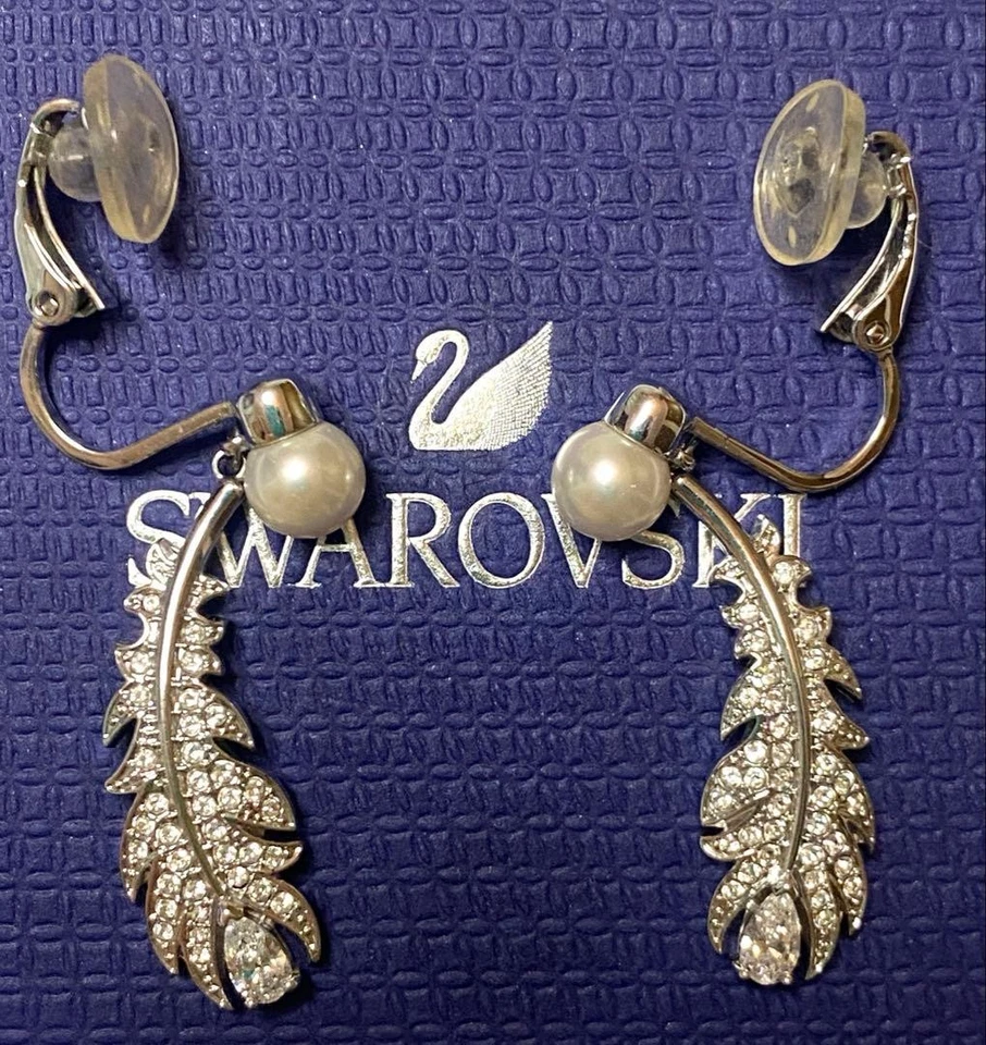 Pendientes colgantes de plumas de perlas de cristal de Swarovski plateados usados Japón Foto 2 de 4