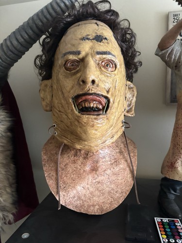 Lonestar Lunatic Leatherface 1:1 Replica Bust Fear Of The Dark Studios Original
