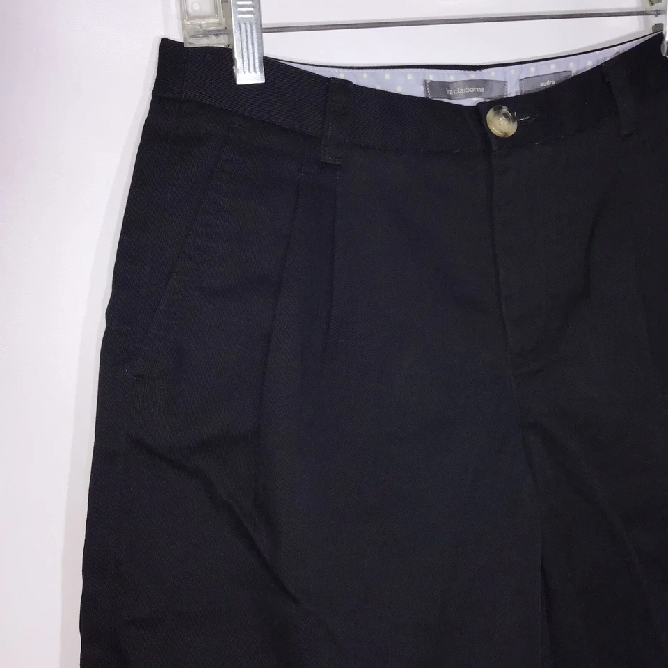 Liz Claiborne Audra Black Chino Shorts Womens Size 6 Cotton Pleated Front Zipper - Image 3 of 4