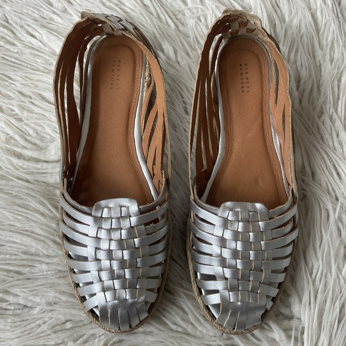 Barneys New York Metallic Silver Woven Slip On Almond Toe Flat Sandal EUC  Sz 10
