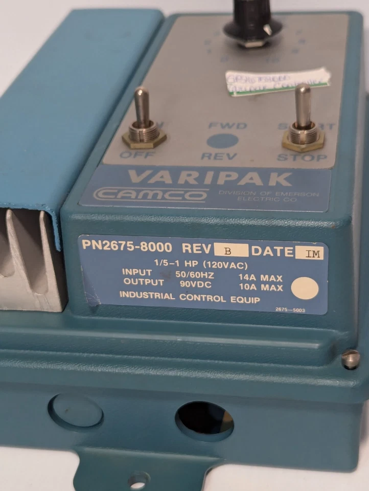 Controlador Camco 2675-8000 Varipak, 1/5-1HP, 120VAC in, 90VDC out Foto 2 de 4