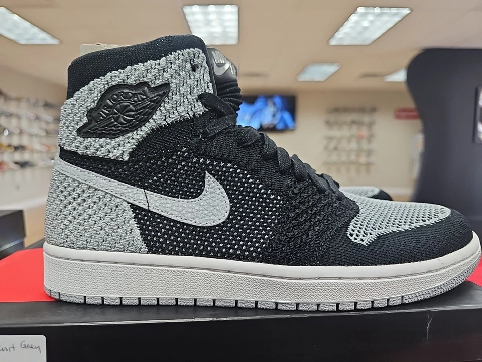 AIR JORDAN RETRO 1 RETRO OG FLYKNIT ALTO "SOMBRA" TALLA 9 NUEVO EN MANO Foto 2 de 4