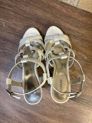 Alfani Selma White Strappy Wedge Sandals Size 7.5 - Picture 4 of 8