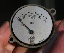 20s 30s US Gauge Co. Vintage 50 lbs Oil Pressure Gauge - AD 1922