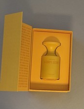 A Corps Secret Born to Stand Out Extrait Extr...