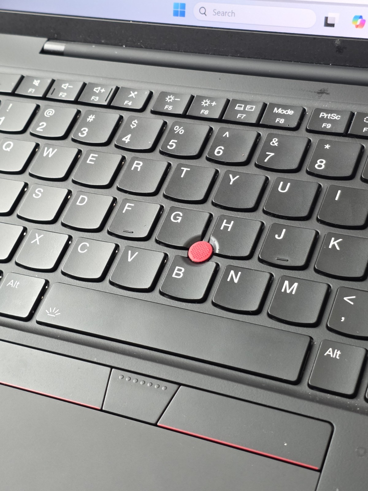 Lenovo ThinkPad X1 Carbon Gen 12, 14-Inch Laptop, with Intel Core Ultra 7 165H, 1 TB SSD (Solid State Drive), Windows 11 Home
