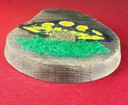 Vintage Original 1968 Handarbeit Holz Wandrelief Filz Pilz Kunst 9,5" MCM Dekor - Bild 2 von 5