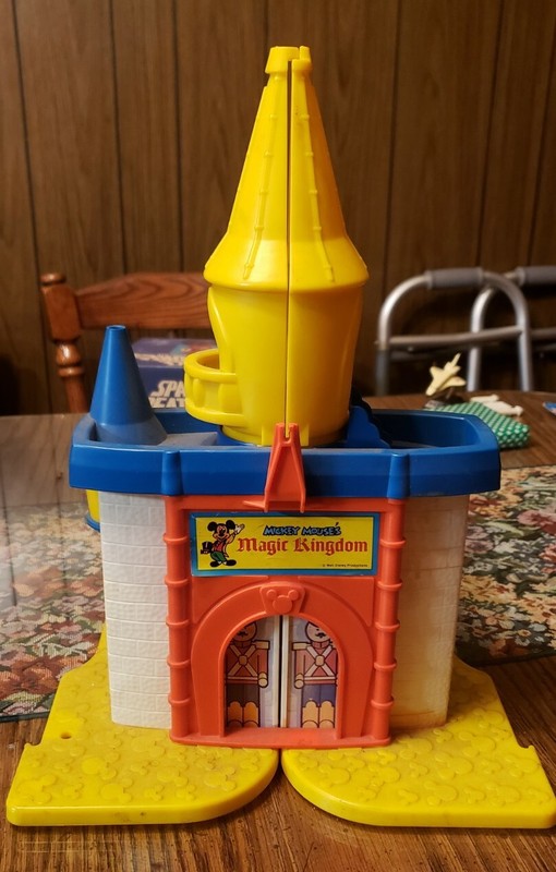 Disney 1977 Mickey Mouse Magic Kingdom Weebles Castle Playset Hasbro Collectible
